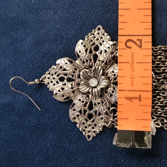 NEW - Vintage Style Earrings - Picture 5 of 5